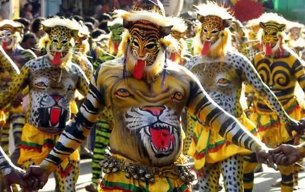 Performers-dressed-as-tigers