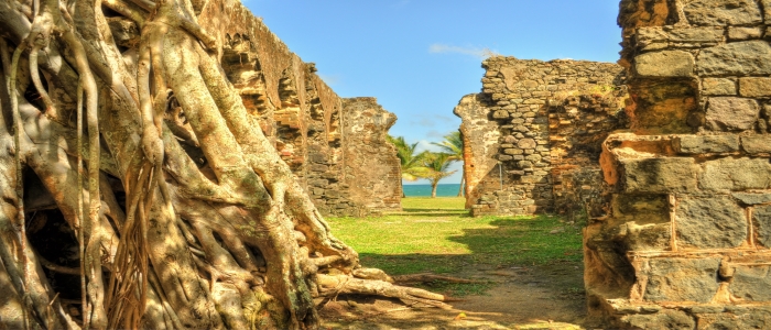 Ruins in Fort Rodney on Pigeon Island, Saint Lucia, Caribbean 1.jpg